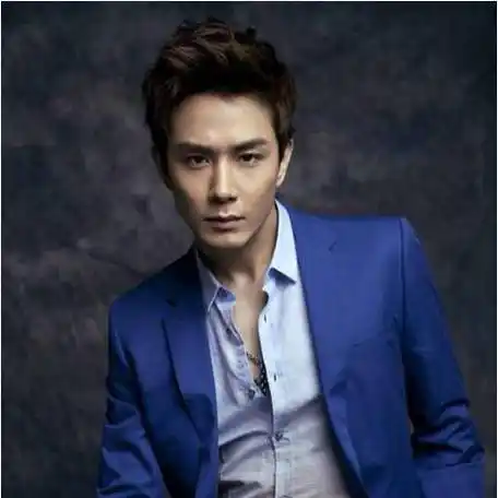 饰陈浩备注  曾家三少爷,姚木兰的丈夫李承炫介绍:李承炫,男