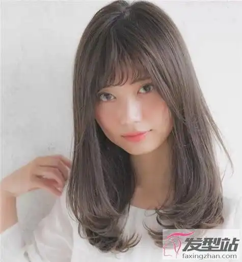 日韩版梨花头卷发 2020最新女生梨花烫_发型站_最新流行发型设计发型