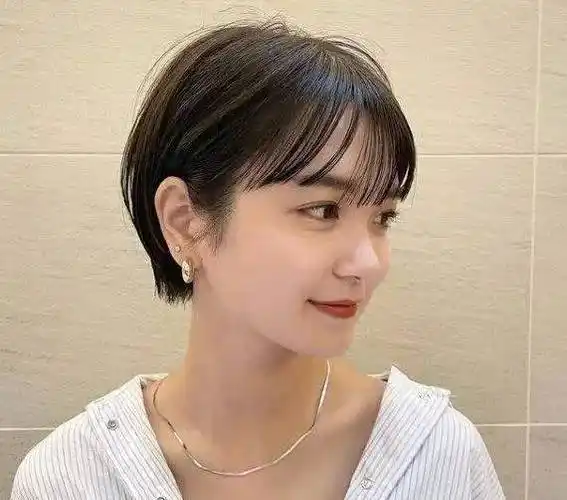 高人气的露耳短发发型,短发控们绝对不容错过_女生_气质_刘海