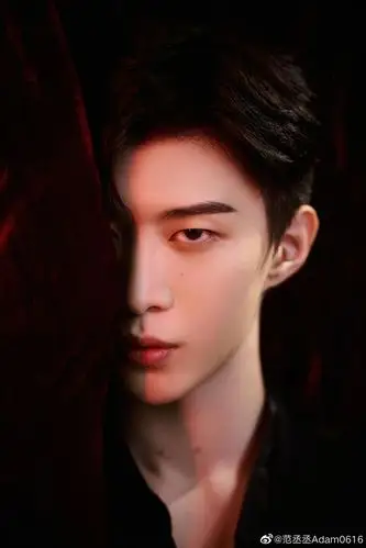 [消息]范丞丞《快乐大本营》剧照公开 被犹抱琵琶半遮面的范pd帅哭了