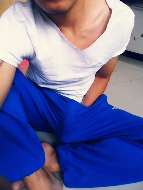 最自然的闹钟 晨勃