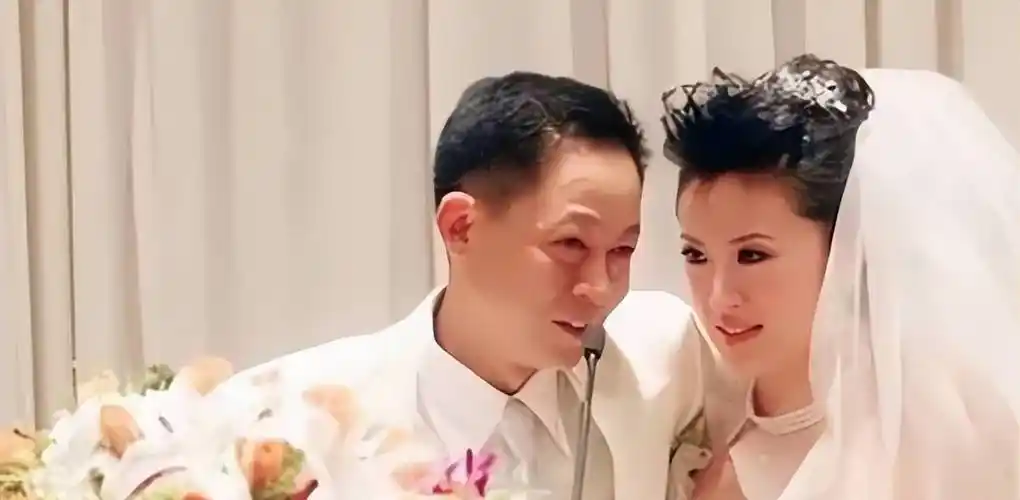 王志文:赶走徐帆,逼哭许晴,42岁娶身家5亿兰博基尼女总裁_陈坚红_因为