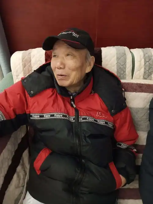 六楼部分老人生活照2.13