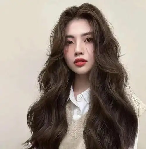 岁女人烫头发:记住"三烫三不烫",显年轻气质,头发蓬松洋气|烫发|发型