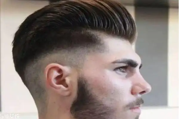 严重m字额留什么发型男士严重m字额发型大全