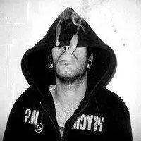 抽烟颓废头像男一个人抽烟伤感男生头像图片点击鼠标右键下载