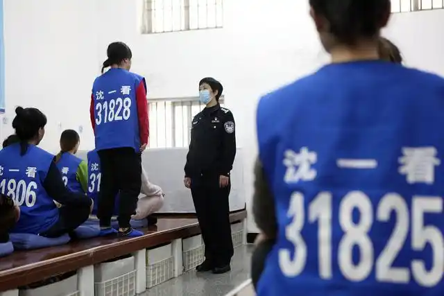 一哥"俗人往事"之——看守所里这些事,我没有见过