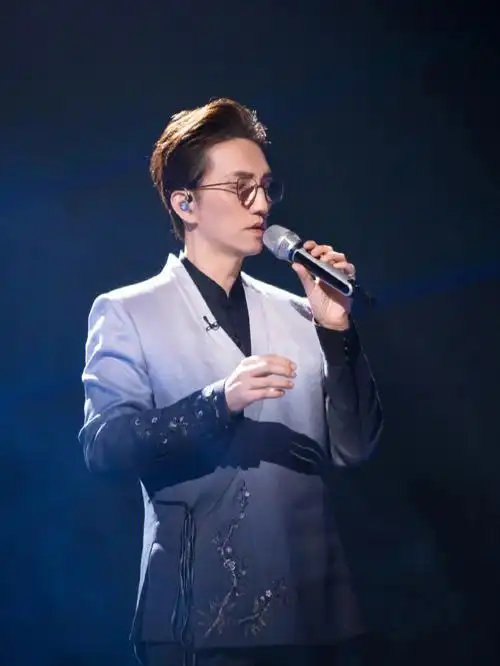 01林志炫一首空梦回2013年歌手