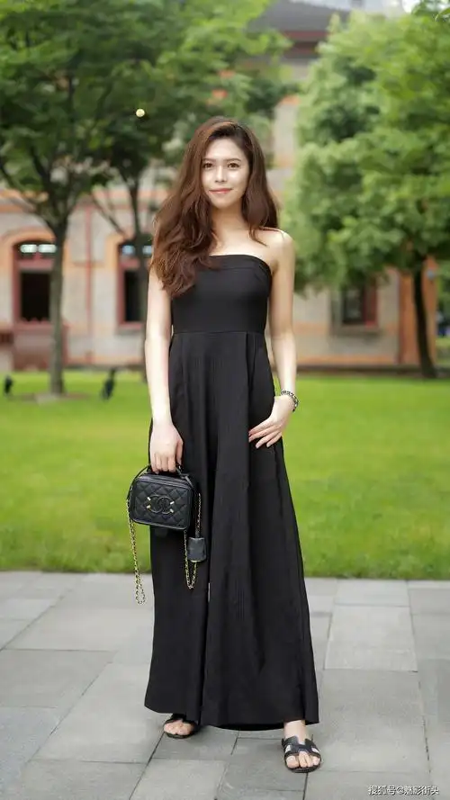 三十岁女人穿衣别扮嫩,穿出成熟气质和风情万种,做个时髦女神