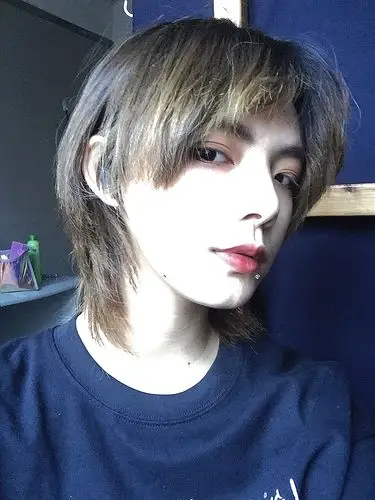 如果你是短发又比我大还是个t那我直接舔你_短发_les_时尚_发型