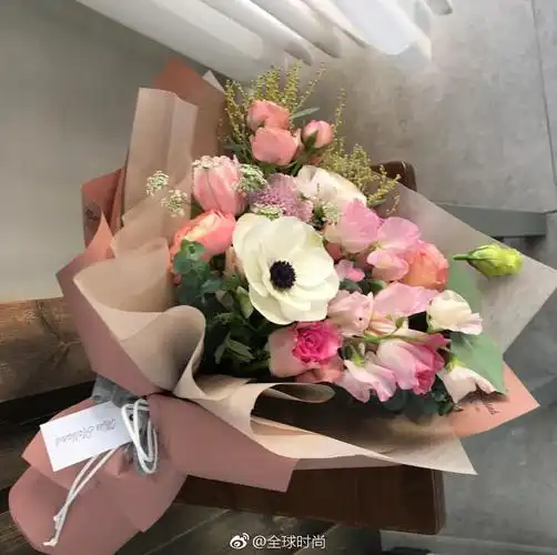 心情不好的时候,收到一束花原来可以开心很多!