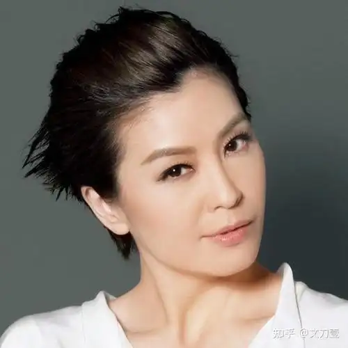 18岁丧父21岁丧夫30岁倒追的二婚老公还出轨伍咏薇怎样了