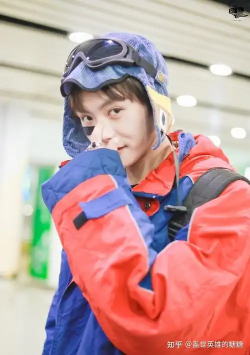 求各位兄弟姐妹给孩子看看你们收藏的肖宇梁的照片