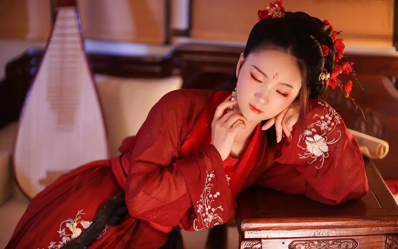 美艳古装美女汉服高清桌面壁纸高清大图预览1920x1200_美女壁纸下载_