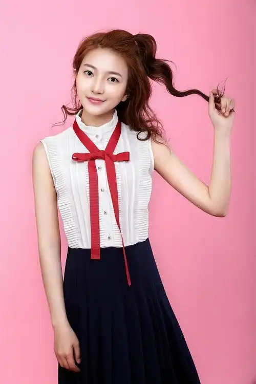 白卉子_演员_作品_个人资料_简历_生日_经历_留言 - 酷乐米