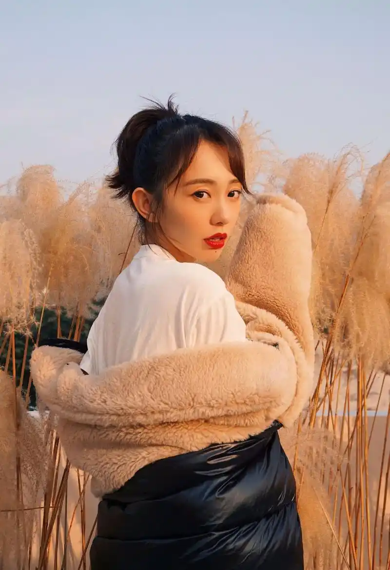 明星写真美图|孙耀琦