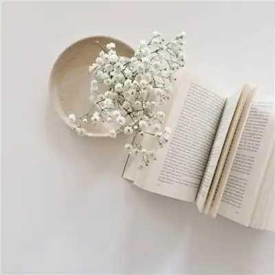 白色系经典有新意微信头像图片大全