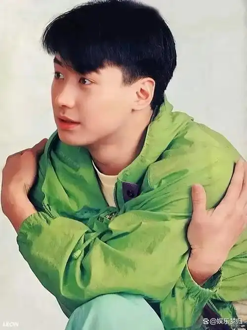 四大天王是娱乐圈90年代的巅峰存在,仍然留给了一代人深刻的记忆.