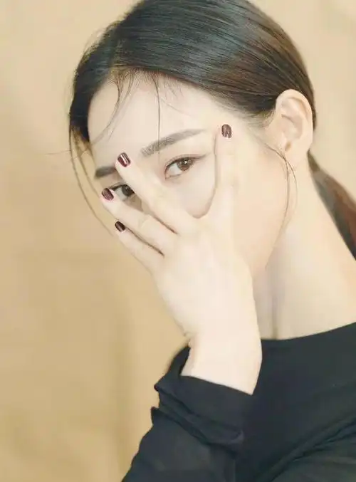 37岁的张钧甯,对自己到底有多"狠"?