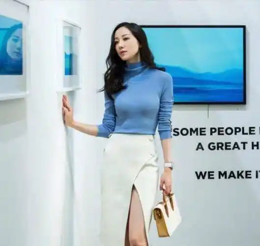 韩雪身高170cm体重48kg,本以为不适合穿紧身衣,没想到会这么美_时候