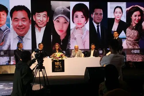 本轮对话嘉宾有巨邦国际董事长郭东,娇莉芙总裁范笠军,美道家董事长于