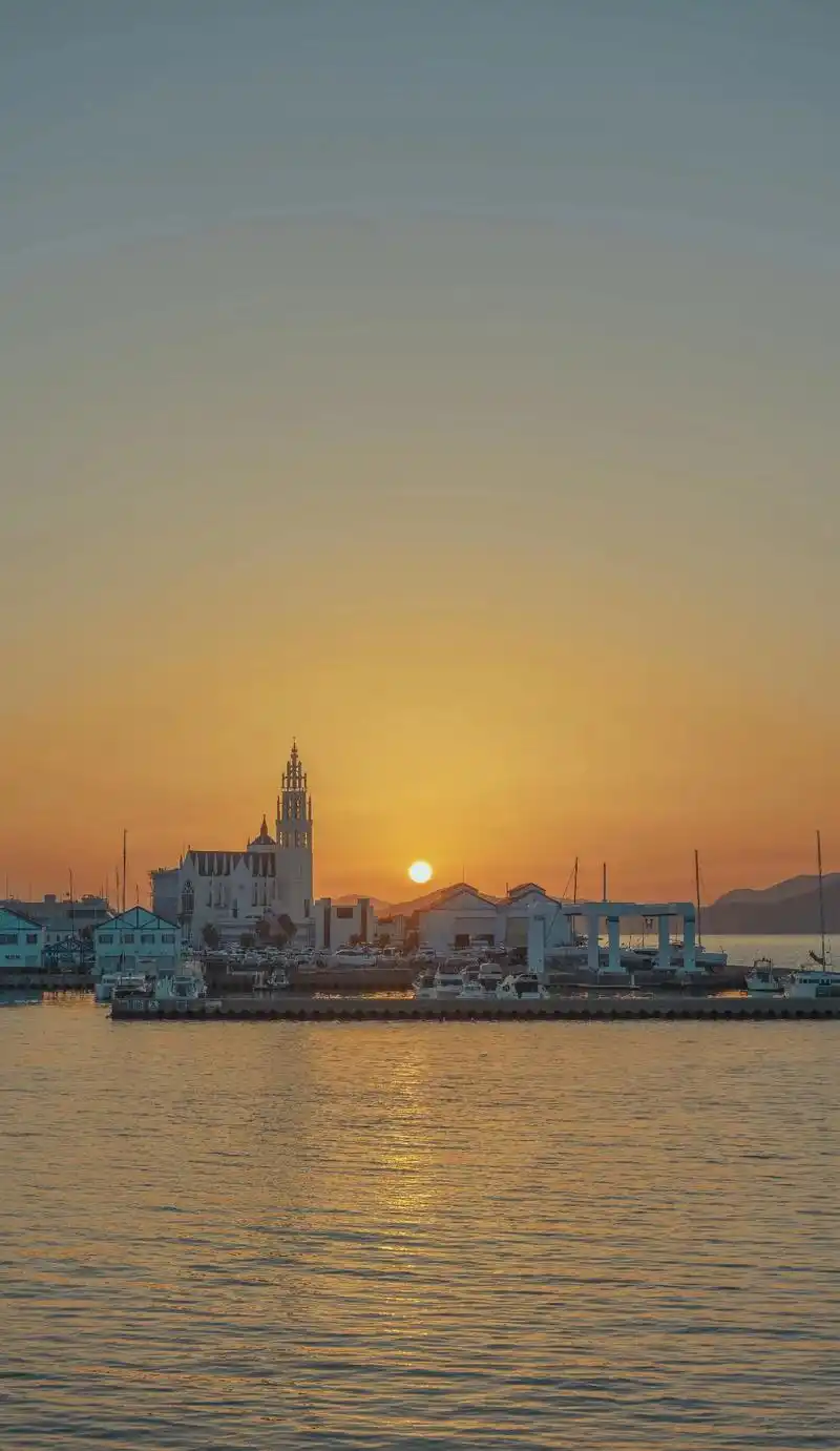 日落尤其温柔,人间皆是浪漫 #背景图 #微信背景图 #微信背 - 抖音