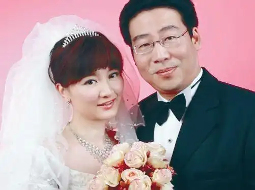 她是《西游记》最美妖精,蔡明的"女儿",今嫁央视主持人过这般