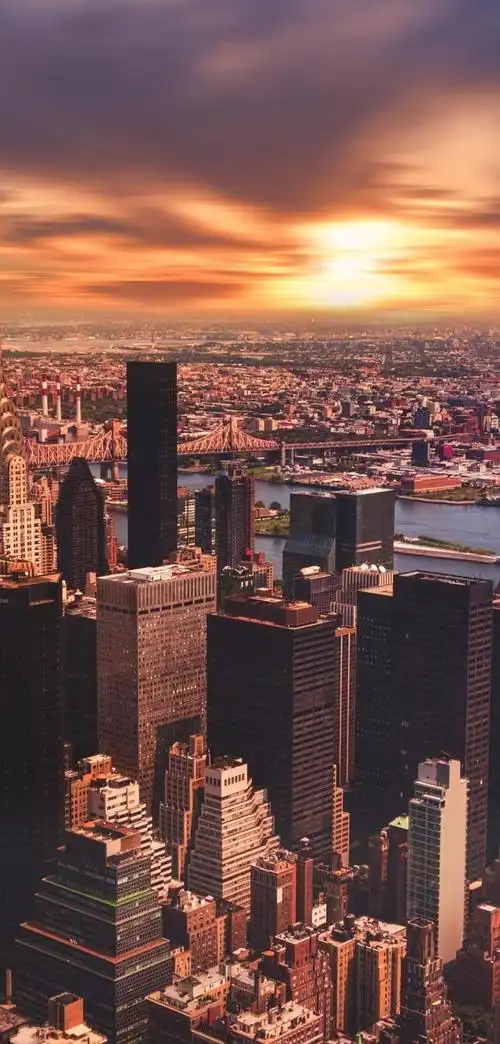 黄昏配上摩天大厦