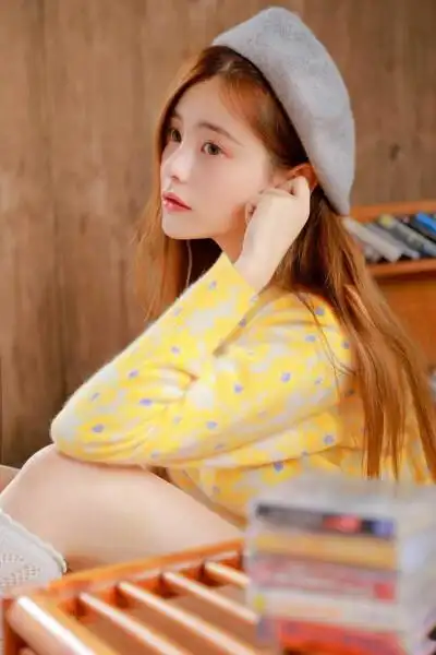 12岁少女的清纯