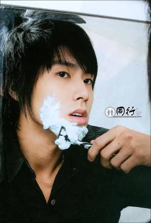 郑允浩2008年和现在有什么变化? - 知乎