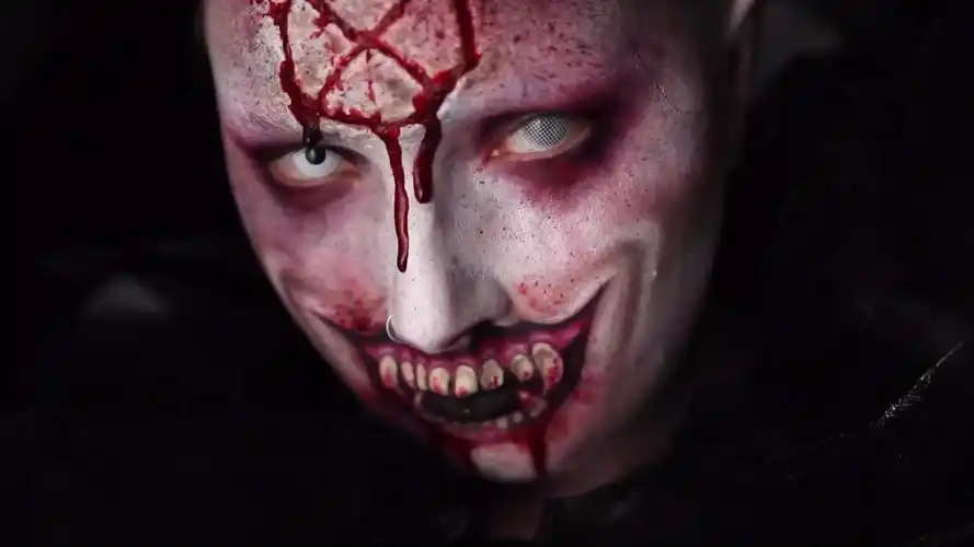 万圣节恐怖华丽僵尸吸血鬼化妆术