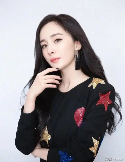 杨幂人美心善首例黑粉录视频手写信赔偿道歉的形式向明星致歉