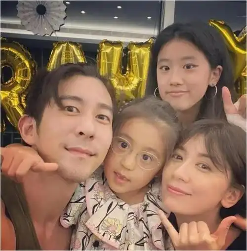 贾静雯老公劝架反挨打,网友关注点却全都歪了|记者|修杰楷|周冬雨