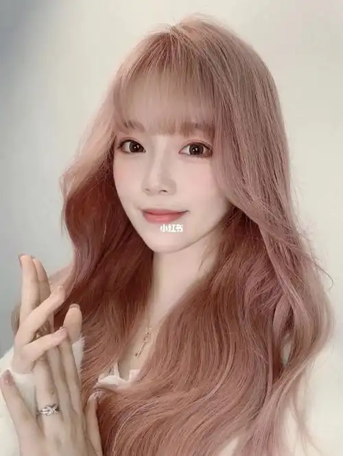 需要褪色粉棕2021显白头发颜色黄色北京染发2021年流行发色.