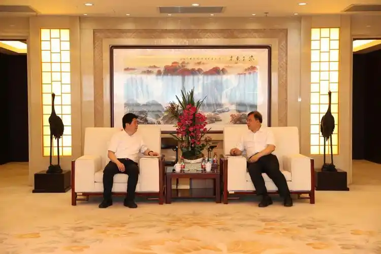 奚正平董事长会见安徽海螺集团董事长杨军一行