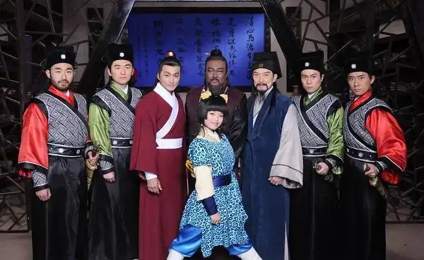 包青天之七侠五义火热重播展昭和包拯上演感情戏