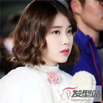 女生短发波浪卷 瞬间美出新高度