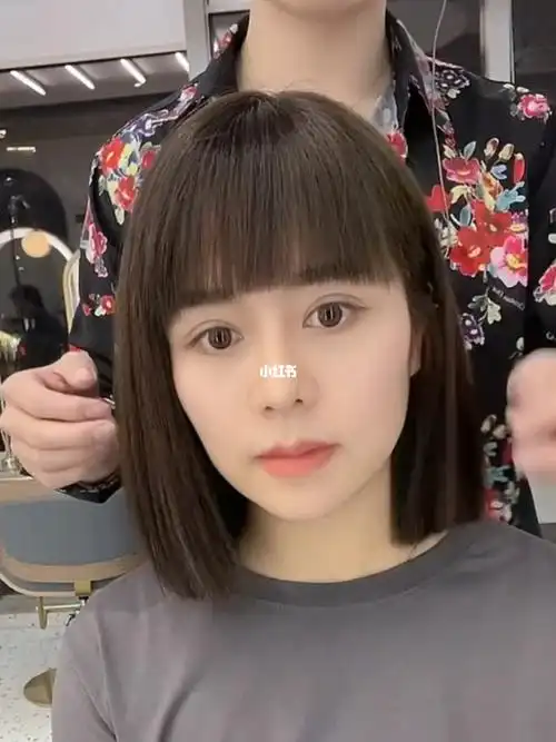 圆脸也适合的短发发型