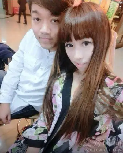 尤浩然女友曝光