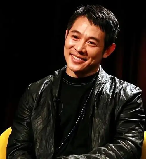 李连杰_新浪新闻