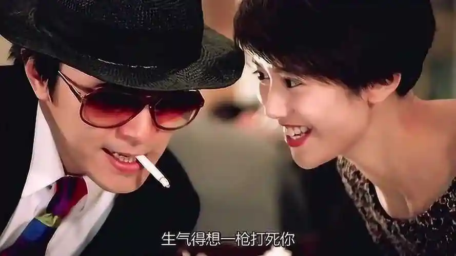 周星驰真不愧是喜剧之王这一段拍摄时袁咏仪都忍不住笑场了