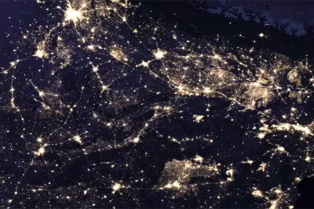 全球经济发展现况就在nasa夜景图 美国太空总署(nasa)於上(4)月中发表