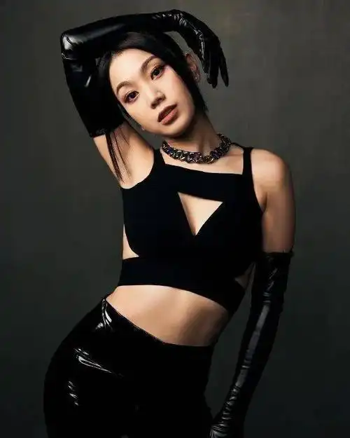 抢先学剑击姜丽文变身猫女郎骚胳肋底