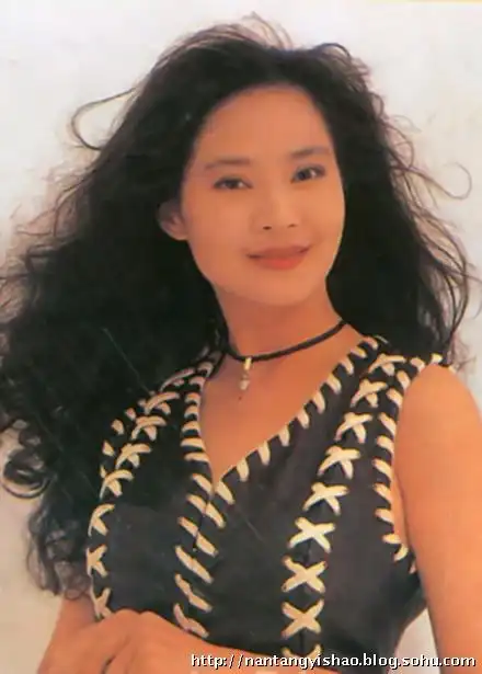 美人不迟暮!俞小凡 的图集