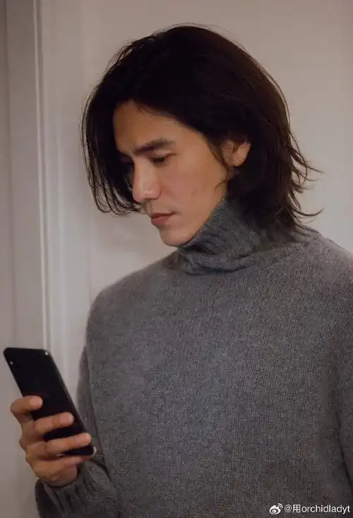 有人提到长发坤哥,所以我翻看了我的相册