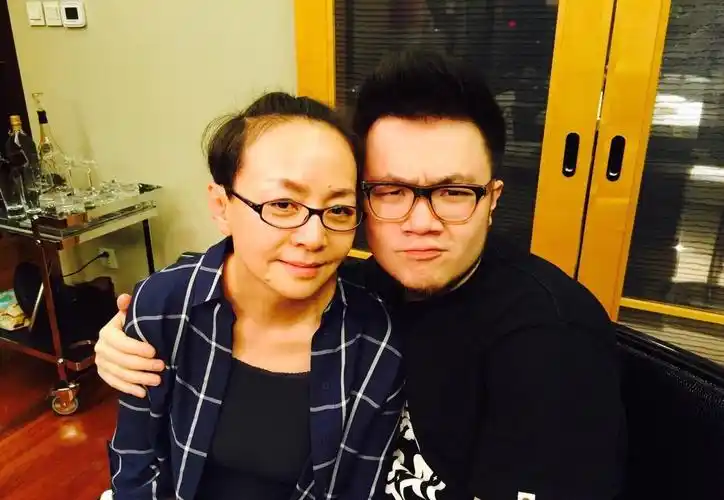 巴图_演员_作品_个人资料_简历_生日_经历_八卦_留言 - 酷乐米