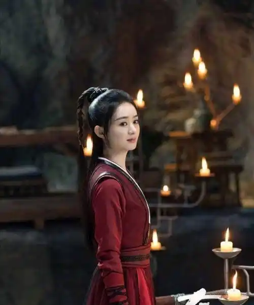 原创有翡发布角色剧照赵丽颖红衣高马尾演绎古灵精怪女侠