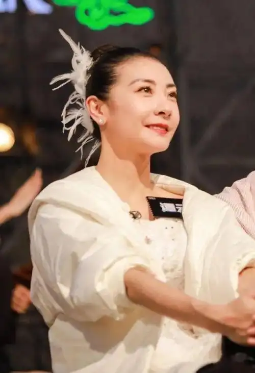 舞蹈风暴2第3期的高清剧照被谭元元美哭