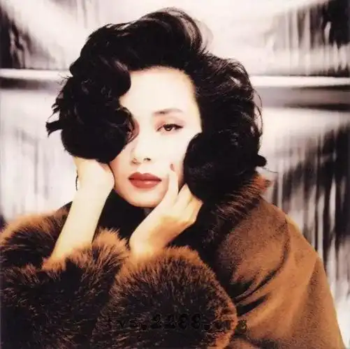 80年代节奏带感的粤语劲歌,重温那段回不去的岁月_香港