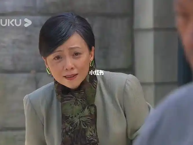 一转身就是三十年巾帼枭雄义海豪情黎耀祥邓萃雯